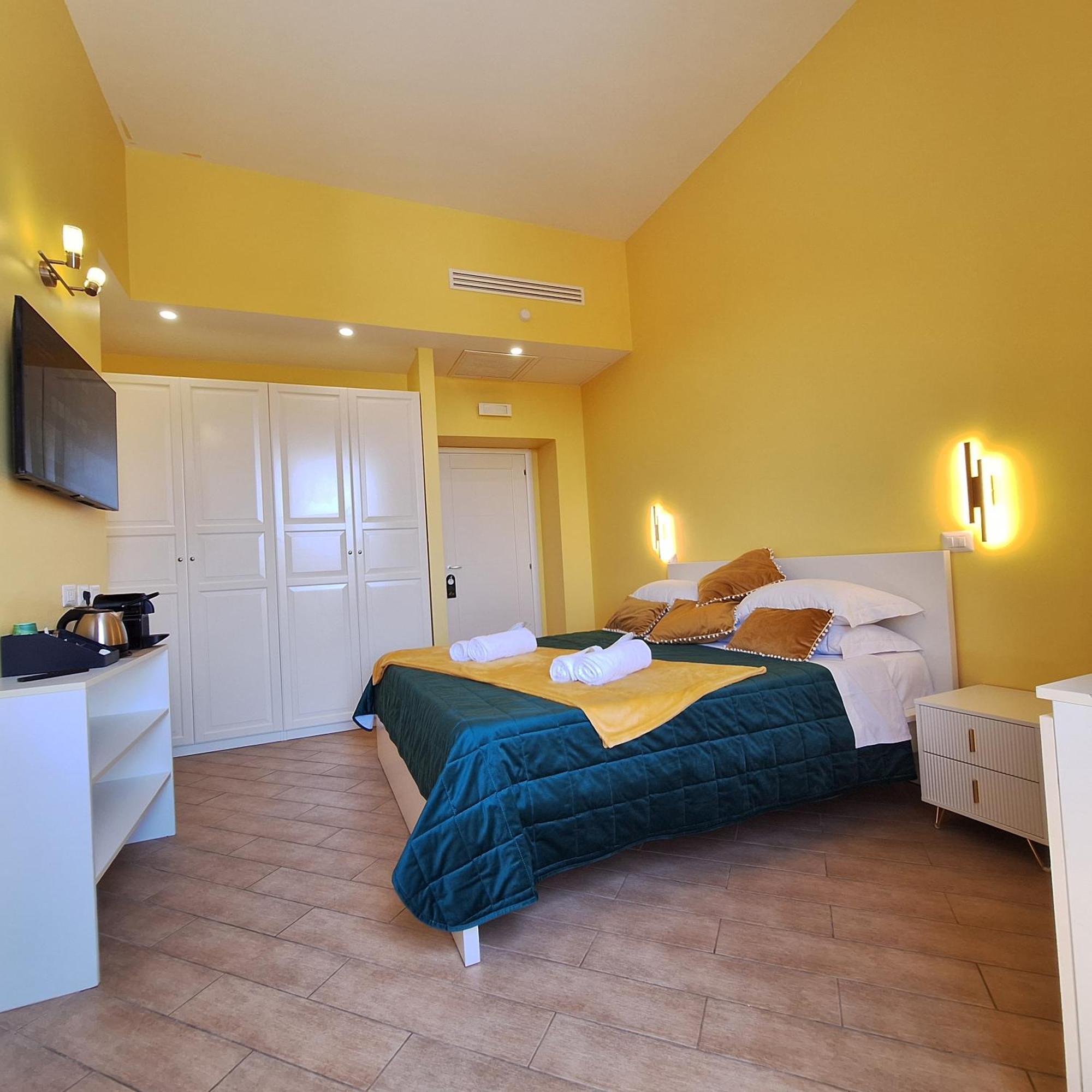 Residenze Serventi Longhi Gasthuis *
