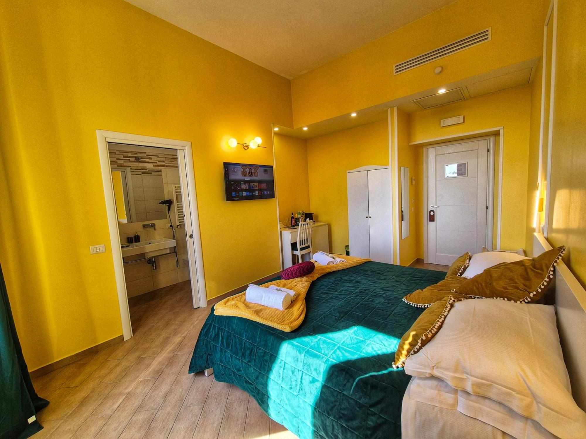 Residenze Serventi Longhi Guest house