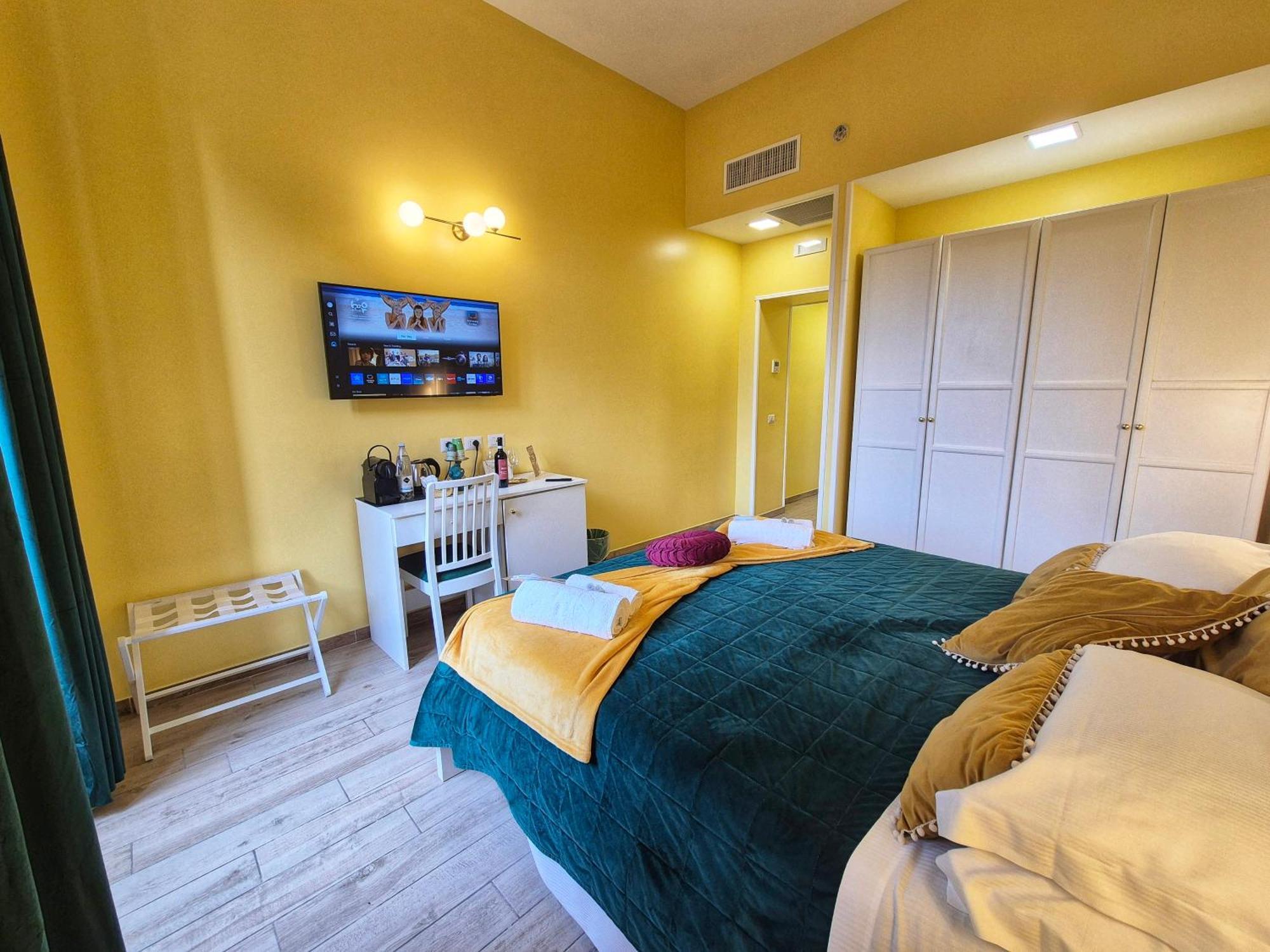 Guest house Residenze Serventi Longhi Rome