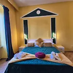 Residenze Serventi Longhi